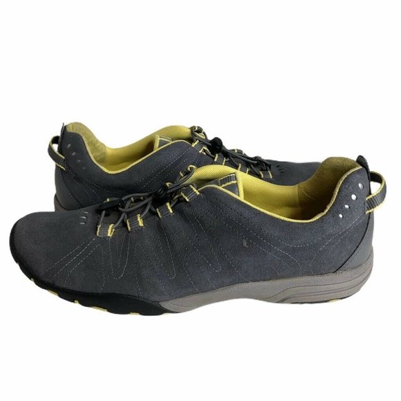 clarks ladies walking shoes